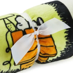 Hallmark Peanuts® Franken-Snoopy Comic Blanket, 50x60 -Gift Wrap Store Frankenstein Snoopy Comic Strip Blanket 1HGN1516 04
