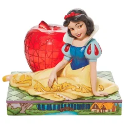 Enesco Jim Shore Disney Snow White And Apple Figurine, 4.8"